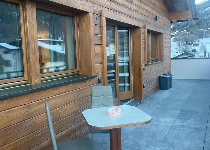 Contin Apartment *